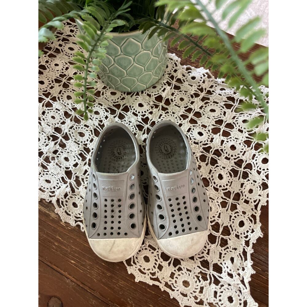 Grey natives kids size c5